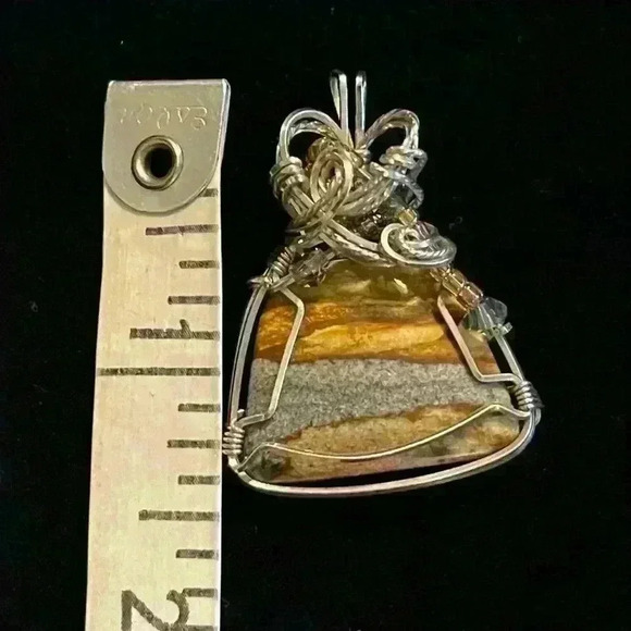 Handmade and designed pendant - Picture 2 of 6